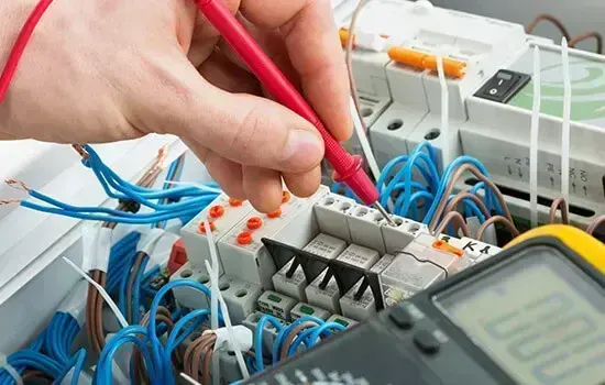 Professional electrician in Upper Norwood